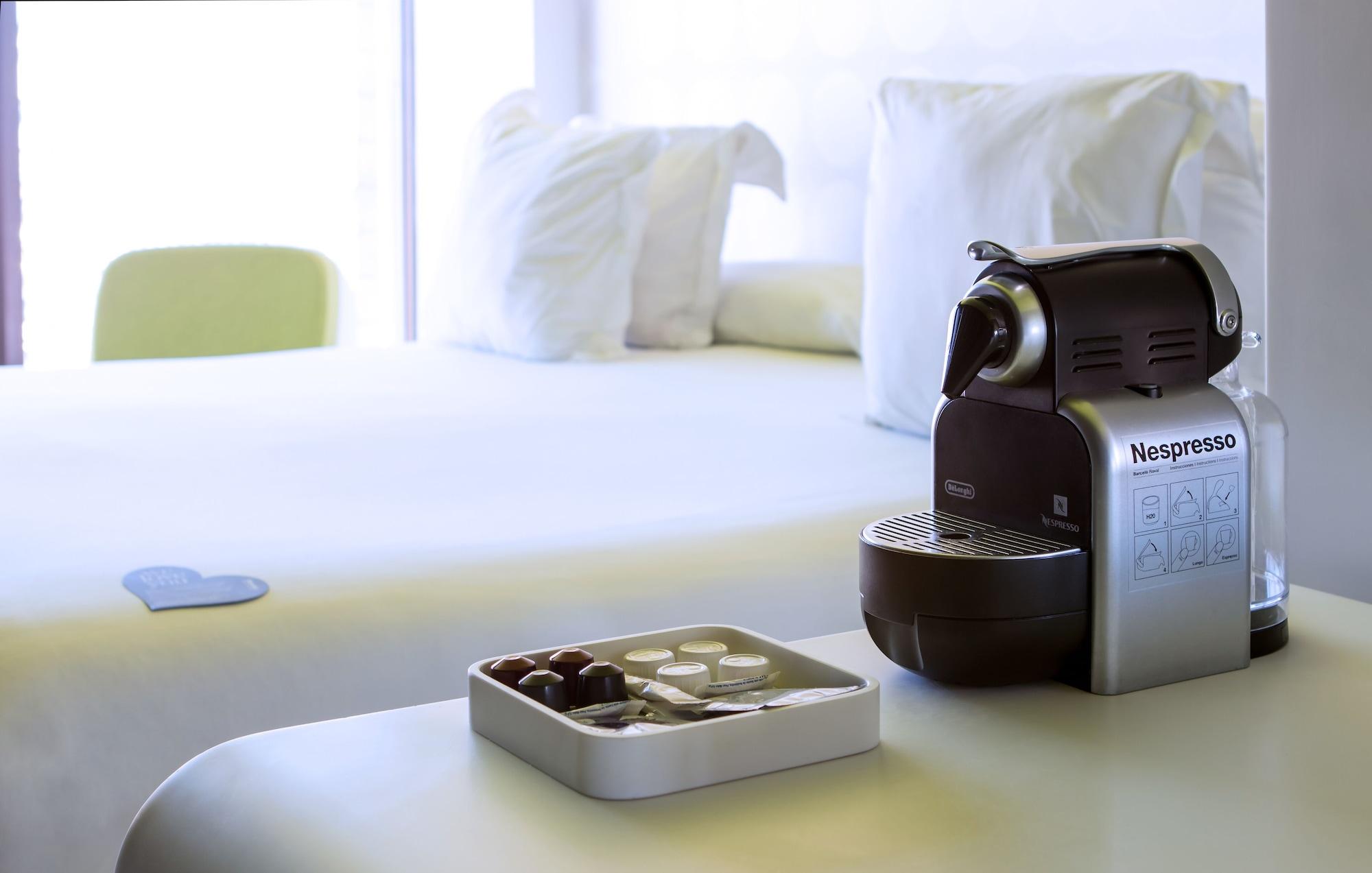 Hotel Barcelo Raval Barcellona Esterno foto