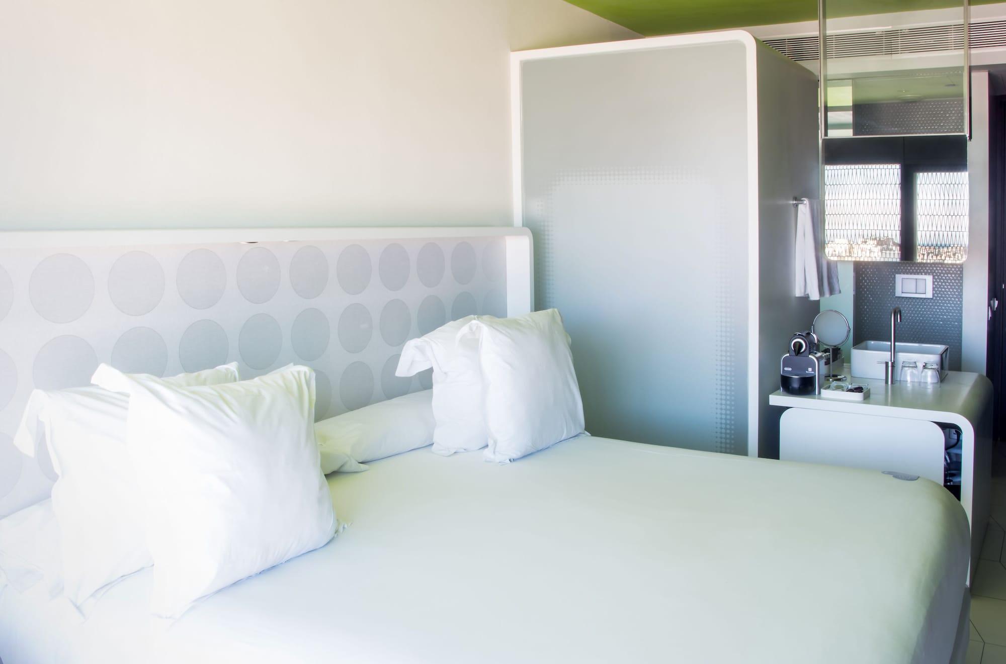 Hotel Barcelo Raval Barcellona Esterno foto