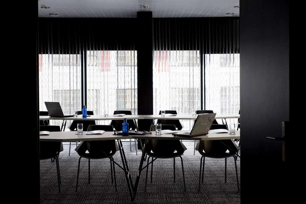 Hotel Barcelo Raval Barcellona Servizi foto